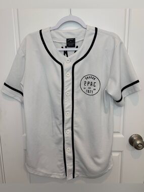 2pac Shakur 71 Button Up Embroidery Jersey Size Medium READ hip hop